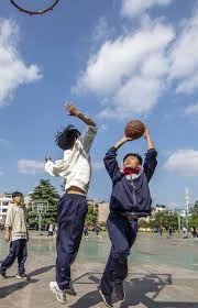 哈兰德自英超首秀以来13次中框，同期仅次于努涅斯和B费